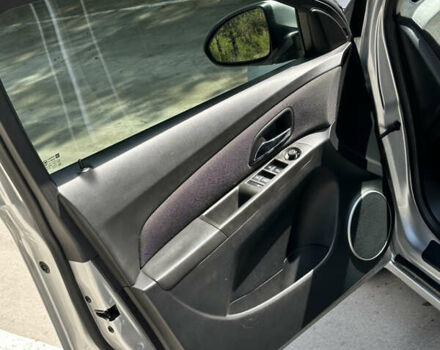 Сірий Шевроле Круз, об'ємом двигуна 1.6 л та пробігом 170 тис. км за 7399 $, фото 17 на Automoto.ua