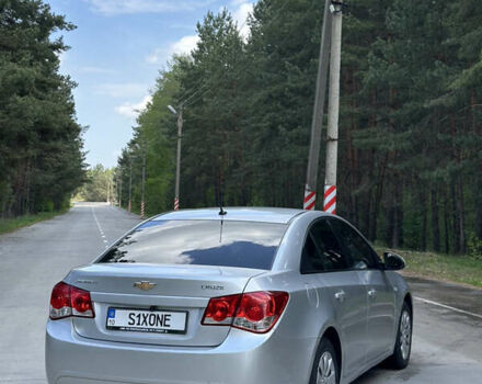 Сірий Шевроле Круз, об'ємом двигуна 1.6 л та пробігом 170 тис. км за 7399 $, фото 7 на Automoto.ua