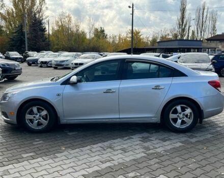 Серый Шевроле Круз, объемом двигателя 1.4 л и пробегом 280 тыс. км за 6400 $, фото 1 на Automoto.ua