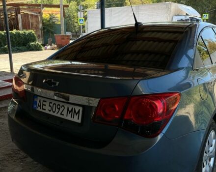 Серый Шевроле Круз, объемом двигателя 1.8 л и пробегом 223 тыс. км за 6000 $, фото 4 на Automoto.ua