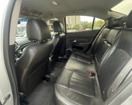 Серый Шевроле Круз, объемом двигателя 1.8 л и пробегом 240 тыс. км за 6500 $, фото 18 на Automoto.ua