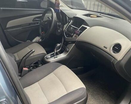 Серый Шевроле Круз, объемом двигателя 1.8 л и пробегом 223 тыс. км за 6000 $, фото 8 на Automoto.ua