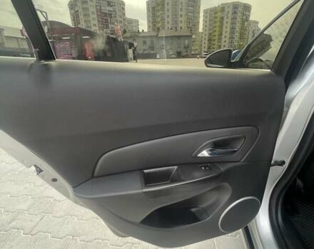 Серый Шевроле Круз, объемом двигателя 1.8 л и пробегом 240 тыс. км за 6600 $, фото 18 на Automoto.ua