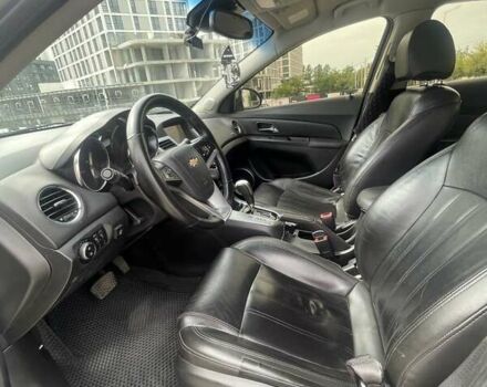 Серый Шевроле Круз, объемом двигателя 1.8 л и пробегом 240 тыс. км за 6600 $, фото 11 на Automoto.ua