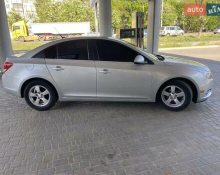 Сірий Шевроле Круз, об'ємом двигуна 1.36 л та пробігом 235 тис. км за 7900 $, фото 3 на Automoto.ua
