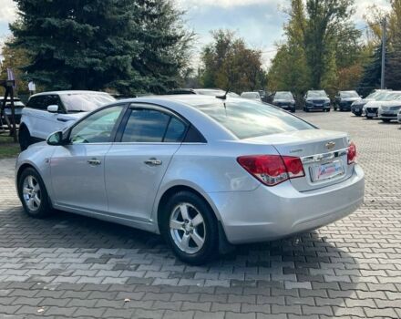 Серый Шевроле Круз, объемом двигателя 1.4 л и пробегом 280 тыс. км за 6400 $, фото 3 на Automoto.ua