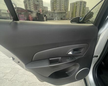 Серый Шевроле Круз, объемом двигателя 1.8 л и пробегом 240 тыс. км за 6500 $, фото 15 на Automoto.ua