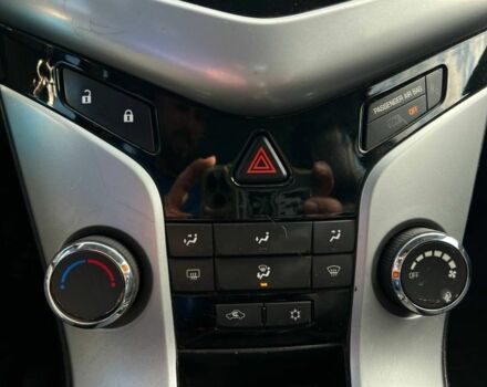 Серый Шевроле Круз, объемом двигателя 1.4 л и пробегом 280 тыс. км за 6400 $, фото 11 на Automoto.ua