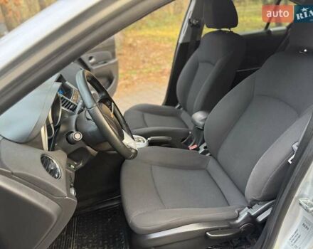 Серый Шевроле Круз, объемом двигателя 1.8 л и пробегом 194 тыс. км за 5555 $, фото 38 на Automoto.ua