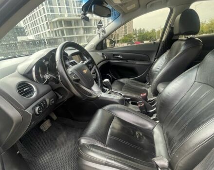 Серый Шевроле Круз, объемом двигателя 1.8 л и пробегом 240 тыс. км за 6500 $, фото 12 на Automoto.ua
