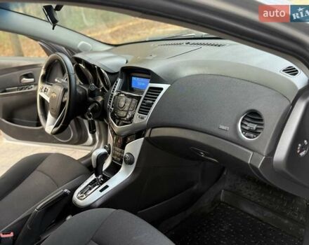 Сірий Шевроле Круз, об'ємом двигуна 1.8 л та пробігом 194 тис. км за 5350 $, фото 31 на Automoto.ua