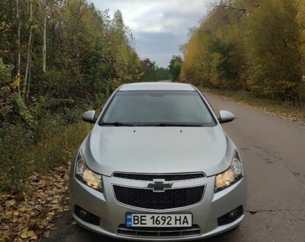 Серый Шевроле Круз, объемом двигателя 1.7 л и пробегом 252 тыс. км за 6500 $, фото 1 на Automoto.ua