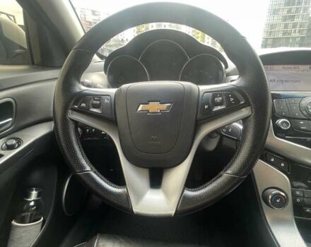 Серый Шевроле Круз, объемом двигателя 1.8 л и пробегом 240 тыс. км за 6600 $, фото 8 на Automoto.ua