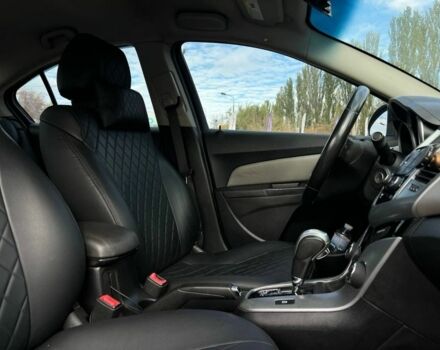 Серый Шевроле Круз, объемом двигателя 1.4 л и пробегом 280 тыс. км за 6400 $, фото 7 на Automoto.ua