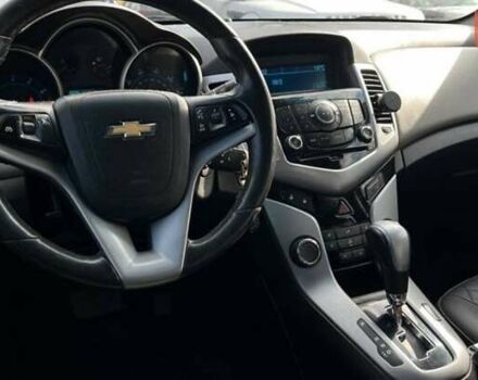 Серый Шевроле Круз, объемом двигателя 1.36 л и пробегом 280 тыс. км за 6400 $, фото 3 на Automoto.ua