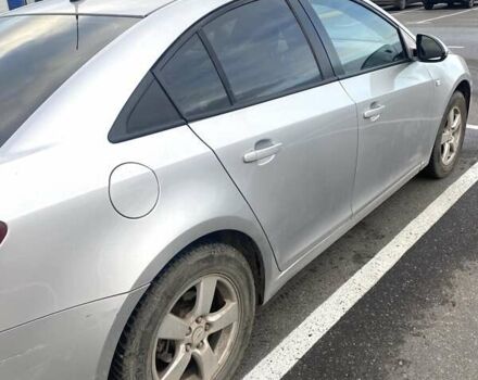 Серый Шевроле Круз, объемом двигателя 1.8 л и пробегом 193 тыс. км за 6950 $, фото 4 на Automoto.ua