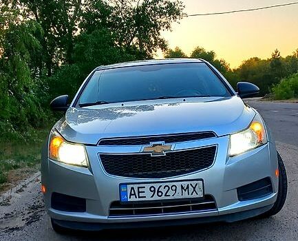 Серый Шевроле Круз, объемом двигателя 18 л и пробегом 250 тыс. км за 6500 $, фото 13 на Automoto.ua