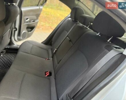 Сірий Шевроле Круз, об'ємом двигуна 1.8 л та пробігом 194 тис. км за 5350 $, фото 55 на Automoto.ua