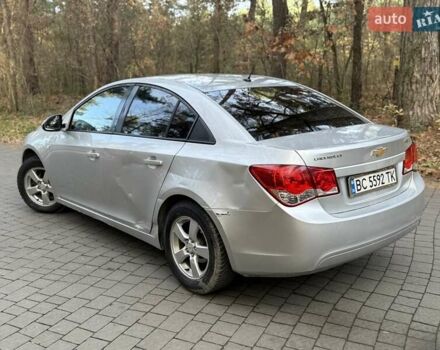 Серый Шевроле Круз, объемом двигателя 1.8 л и пробегом 194 тыс. км за 5555 $, фото 23 на Automoto.ua
