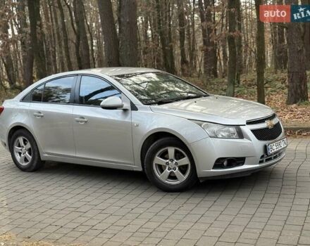 Серый Шевроле Круз, объемом двигателя 1.8 л и пробегом 194 тыс. км за 5555 $, фото 7 на Automoto.ua