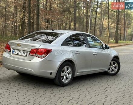 Серый Шевроле Круз, объемом двигателя 1.8 л и пробегом 194 тыс. км за 5555 $, фото 10 на Automoto.ua