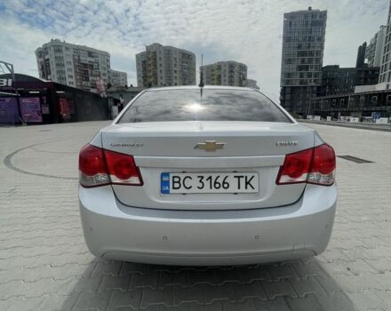 Серый Шевроле Круз, объемом двигателя 1.8 л и пробегом 240 тыс. км за 6500 $, фото 1 на Automoto.ua