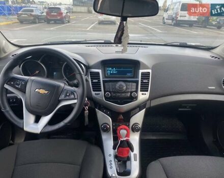 Серый Шевроле Круз, объемом двигателя 1.8 л и пробегом 193 тыс. км за 6950 $, фото 7 на Automoto.ua