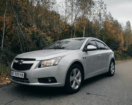 Серый Шевроле Круз, объемом двигателя 1.7 л и пробегом 252 тыс. км за 6500 $, фото 2 на Automoto.ua
