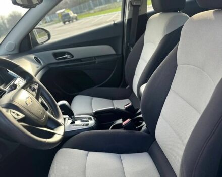 Сірий Шевроле Круз, об'ємом двигуна 0 л та пробігом 217 тис. км за 6999 $, фото 6 на Automoto.ua