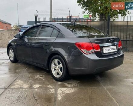 Серый Шевроле Круз, объемом двигателя 1.36 л и пробегом 233 тыс. км за 7090 $, фото 7 на Automoto.ua