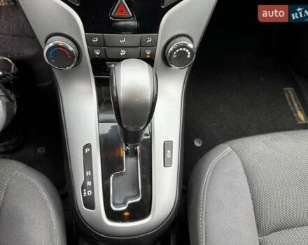 Сірий Шевроле Круз, об'ємом двигуна 1.4 л та пробігом 257 тис. км за 6440 $, фото 20 на Automoto.ua
