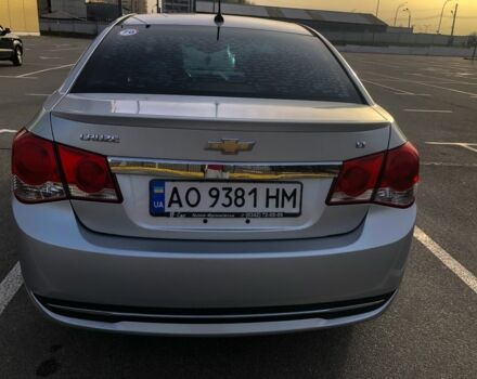 Серый Шевроле Круз, объемом двигателя 1.4 л и пробегом 183 тыс. км за 7500 $, фото 3 на Automoto.ua