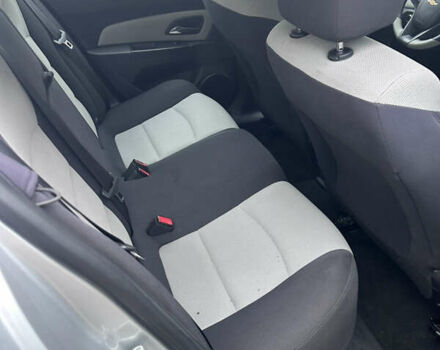 Сірий Шевроле Круз, об'ємом двигуна 1.8 л та пробігом 306 тис. км за 7200 $, фото 10 на Automoto.ua