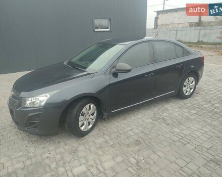Серый Шевроле Круз, объемом двигателя 1.8 л и пробегом 233 тыс. км за 6200 $, фото 2 на Automoto.ua