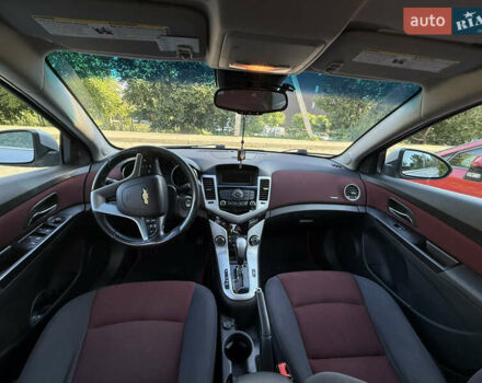 Серый Шевроле Круз, объемом двигателя 1.4 л и пробегом 290 тыс. км за 7200 $, фото 2 на Automoto.ua