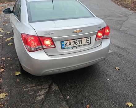 Серый Шевроле Круз, объемом двигателя 1.4 л и пробегом 238 тыс. км за 6300 $, фото 2 на Automoto.ua