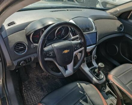 Серый Шевроле Круз, объемом двигателя 1.6 л и пробегом 272 тыс. км за 5440 $, фото 20 на Automoto.ua