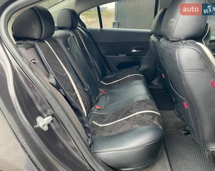 Серый Шевроле Круз, объемом двигателя 1.36 л и пробегом 233 тыс. км за 7090 $, фото 10 на Automoto.ua