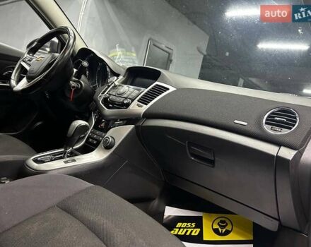 Сірий Шевроле Круз, об'ємом двигуна 1.4 л та пробігом 130 тис. км за 7200 $, фото 19 на Automoto.ua