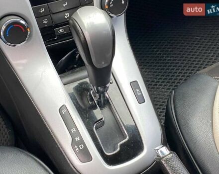 Серый Шевроле Круз, объемом двигателя 1.36 л и пробегом 233 тыс. км за 7090 $, фото 18 на Automoto.ua