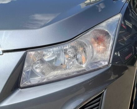 Серый Шевроле Круз, объемом двигателя 1.6 л и пробегом 272 тыс. км за 5440 $, фото 3 на Automoto.ua