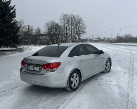 Серый Шевроле Круз, объемом двигателя 1.36 л и пробегом 137 тыс. км за 8200 $, фото 3 на Automoto.ua