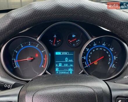 Серый Шевроле Круз, объемом двигателя 1.36 л и пробегом 233 тыс. км за 7090 $, фото 14 на Automoto.ua