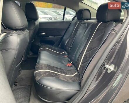 Серый Шевроле Круз, объемом двигателя 1.36 л и пробегом 233 тыс. км за 7090 $, фото 9 на Automoto.ua