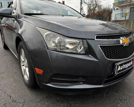 Серый Шевроле Круз, объемом двигателя 1.4 л и пробегом 257 тыс. км за 6440 $, фото 3 на Automoto.ua