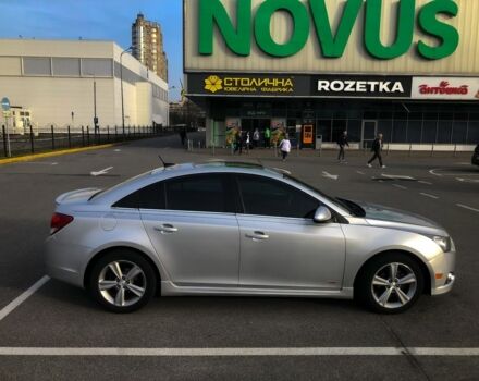 Серый Шевроле Круз, объемом двигателя 1.4 л и пробегом 183 тыс. км за 7500 $, фото 1 на Automoto.ua