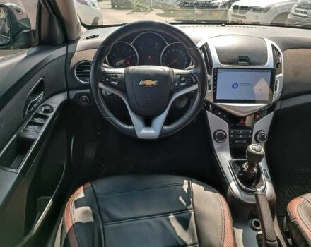 Серый Шевроле Круз, объемом двигателя 1.6 л и пробегом 272 тыс. км за 5440 $, фото 15 на Automoto.ua