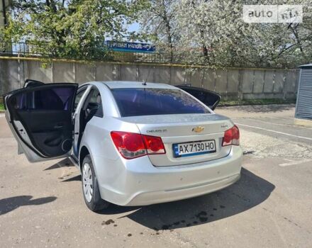 Сірий Шевроле Круз, об'ємом двигуна 1.8 л та пробігом 150 тис. км за 9400 $, фото 7 на Automoto.ua