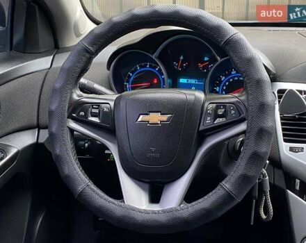 Серый Шевроле Круз, объемом двигателя 1.36 л и пробегом 233 тыс. км за 7090 $, фото 13 на Automoto.ua