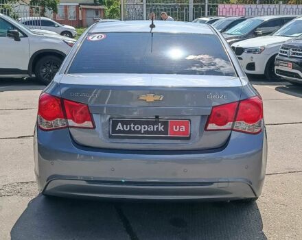 Серый Шевроле Круз, объемом двигателя 1.6 л и пробегом 272 тыс. км за 5440 $, фото 8 на Automoto.ua